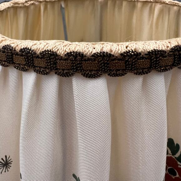 Vintage “by Delft” Pleated Fabric Lampshade –  Cottagecore Decor - Picture 6 of 16